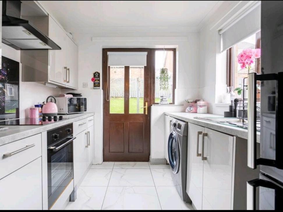 Spacious House City Skyline And Mountain Views Close Too Belfast Centre And Airports Free Parking Dış mekan fotoğraf